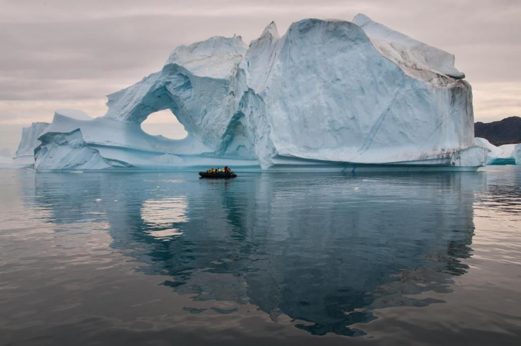 Approaching an iceberg by zodiac