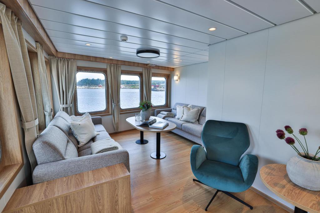 MV Vikingfjord Lounge and sofas