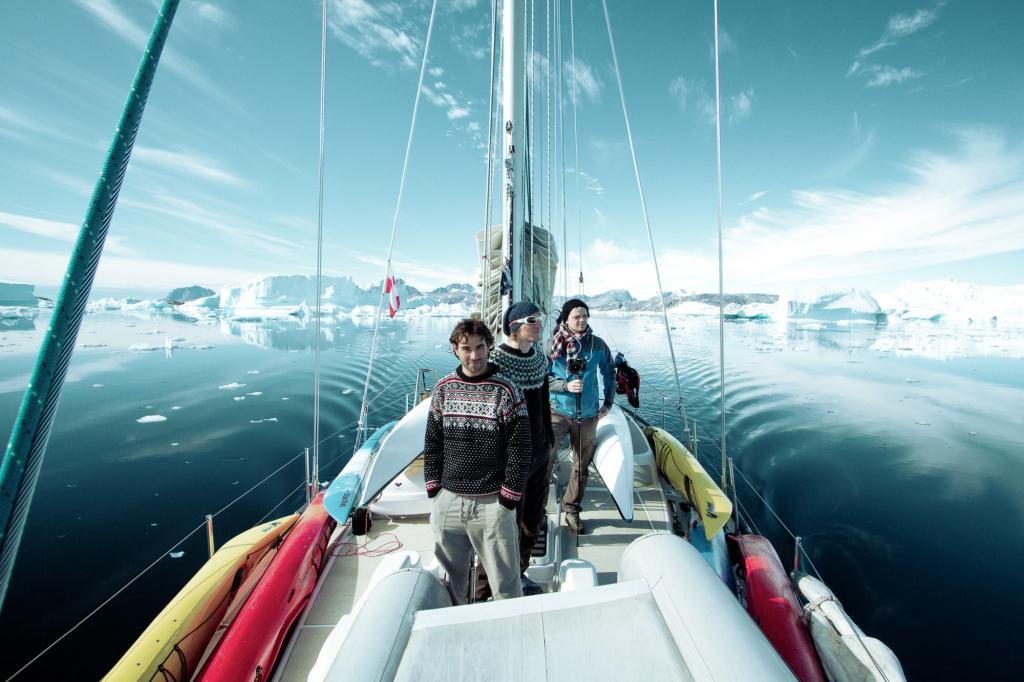 Exploring Greenland by sailing boat